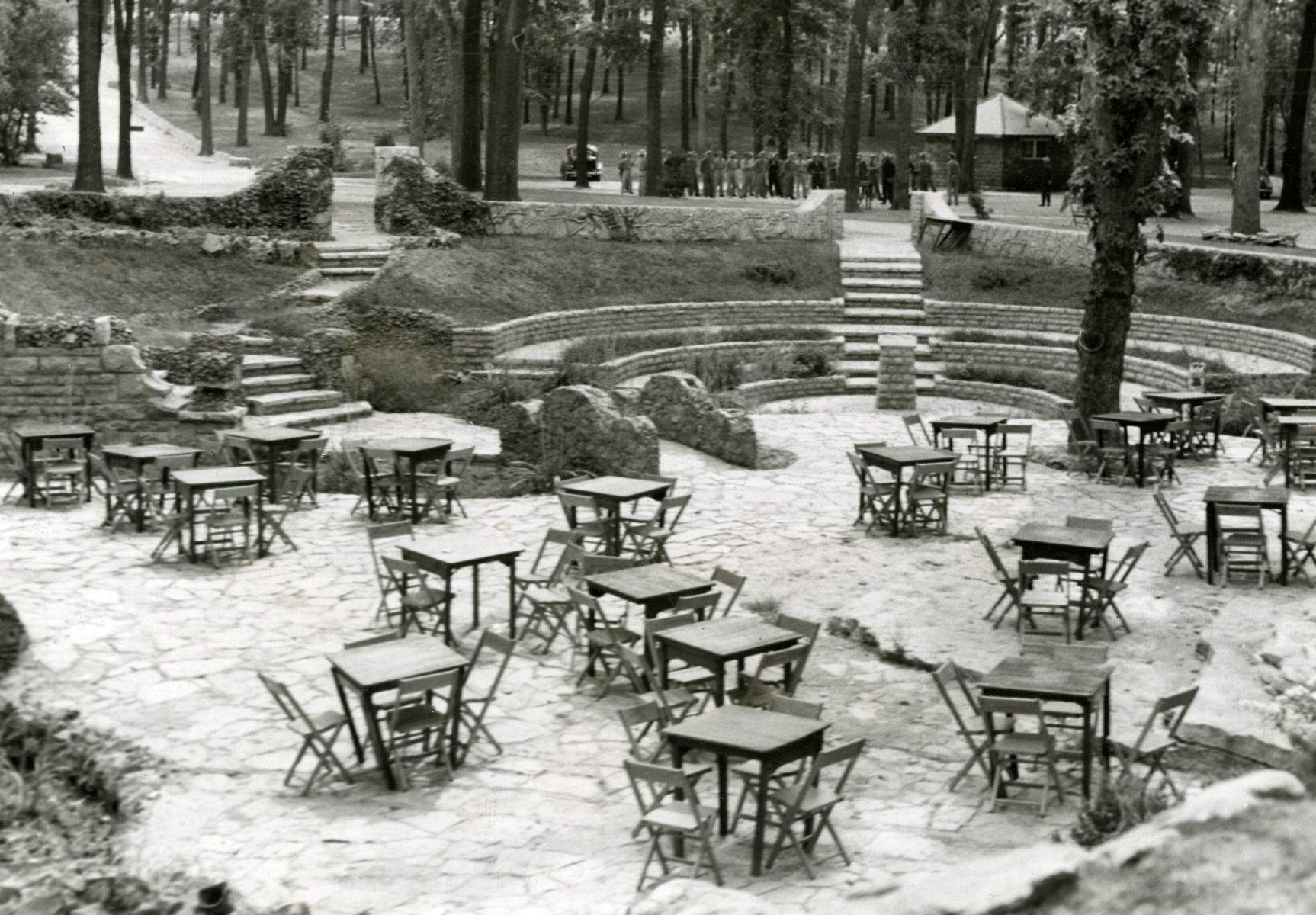 1941: For soldiers at the Barracks